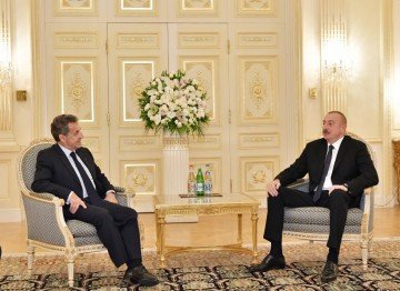 Prezident İlham Əliyev Fransanın sabiq Prezidenti Nikola Sarkozi ilə görüşüb