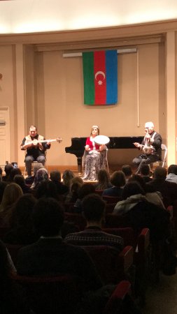 Fransada Azərbaycan muğam konserti keçirilib