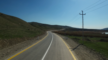 Qobustan-Poladlı avtomobil yolunun yenidən qurulması işləri yekunlaşıb