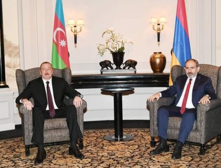 Vyanada Azərbaycan Prezidenti və Ermənistanın Baş naziri arasında görüş başlayıb