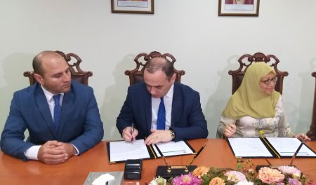 Malayziya Beynəlxalq İslam Universiteti ilə əməkdaşlıq protokolu imzalanıb