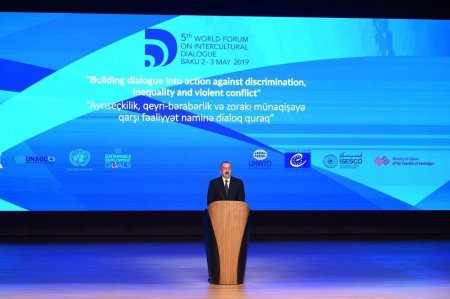 Prezident V Ümumdünya Mədəniyyətlərarası Dialoq Forumunun açılışında iştirak edir