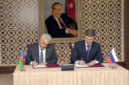  Azərbaycan və Rusiya dəmir yolları arasında memorandum imzalanıb