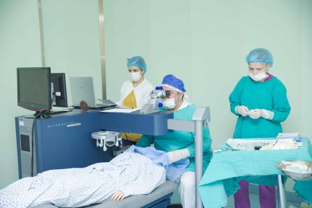 ATU-nun Tədris Cərrahiyyə Klinikasında pulsuz oftalmoloji əməliyyatlar icra olunub