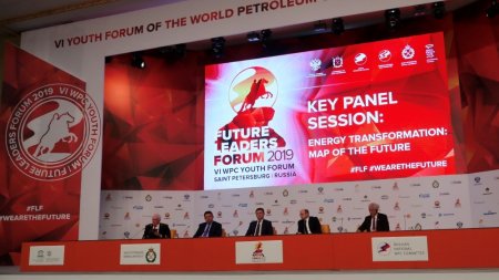 Energetika naziri Dünya Neft Şurasının 6-cı Gənclər Forumunda çıxış edib