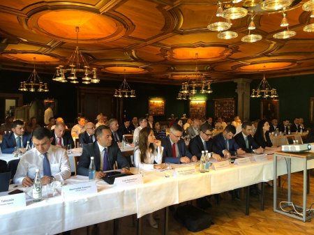 İsveçrə-Azərbaycan biznes forumu keçirilib