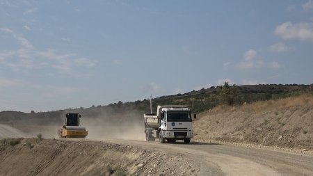 Xızının Giləzi–Xızı (28 km)–Tıxlı avtomobil yolu yenidən qurulur