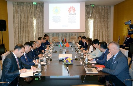 Dövlət Gömrük Komitəsi və "Huawei Tech. Azerbaijan" MMC arasında əməkdaşlığa dair niyyət protokolu imzalanıb