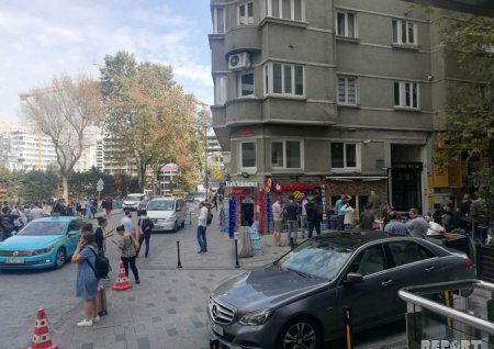 İstanbulda güclü zəlzələ olub, dərslər təxirə salınıb - VİDEO