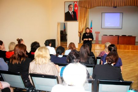 Təhsil müəssisələrində öyrədici seminarlar keçirilir