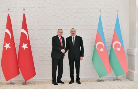 Azərbaycan Prezidenti Türkiyə Prezidenti ilə görüşüb
