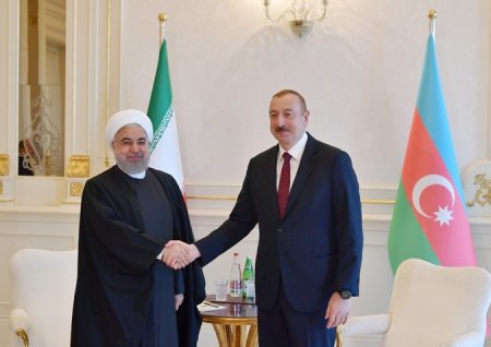 Azərbaycan Prezidenti ilə İran Prezidentinin görüşü olub