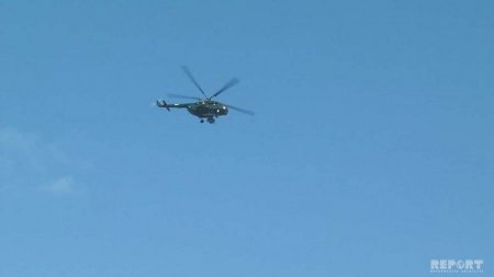 Sumqayıt səmasında uçan helikopterlərdən sakinlər üçün dəvətnamə atılıb-VIDEO