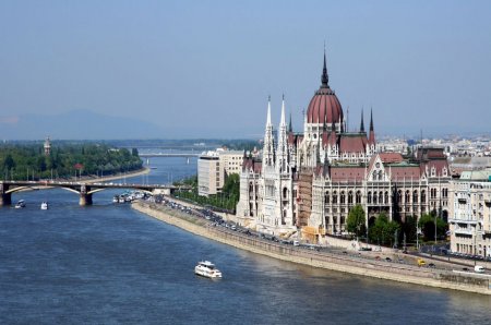 2020-2021-ci tədris ili üzrə Macarıstanda təqaüd proqramı elan edilib