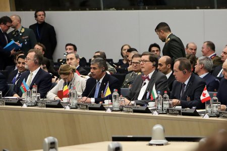Azərbaycanın Müdafiə naziri NATO-nun toplantısında iştirak edib
