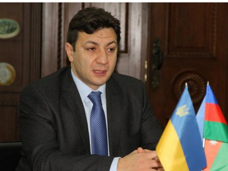 Səfir Azər Xudiyevin Ukrayna portalında Əliyev-Paşinyan debatı barədə yazısı dərc edilib