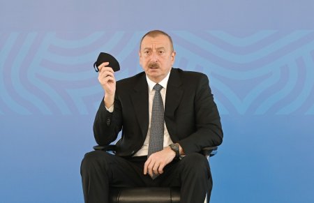 Azərbaycan Prezidenti əhalini maskadan istifadə etməyə çağırdı