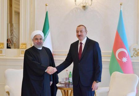 Azərbaycan Prezidenti iranlı həmkarına zəng edib