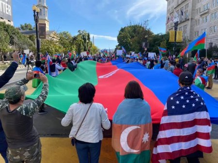 Amerikada fəaliyyət göstərən Azərbaycan diaspor təşkilatları etiraz tədbiri keçirib