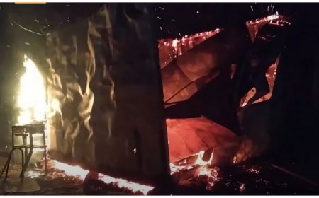 Ermənilər Ağdamı da tərk edərkən evləri yandırırlar-VIDEO