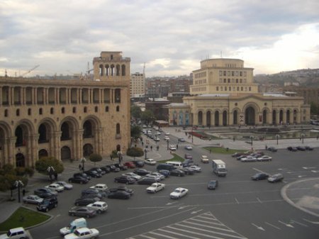 Yerevanda atışma olub, 4 nəfər yaralanıb
