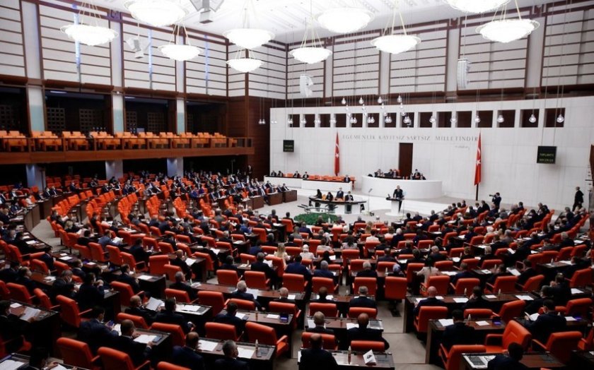 Türkiyə parlamentində 121 qadın deputat olacaq