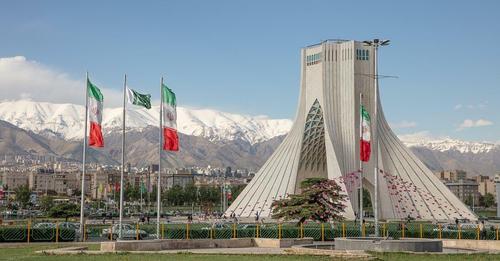 İran fars rejimi müsəlman dünyasının içərisinə atılmış minadır