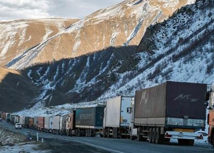 Ermənistan avtomobillərinin Gürcüstana keçidi bağlandı