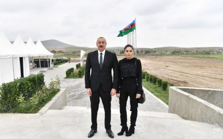 Ильхам Алиев и Мехрибан Алиева принимают участие в V Международном фольклорном фестивале “Харыбюльбюль” в Шуше