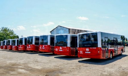 46 nörməli xətt üzrə avtobuslar yenilənib