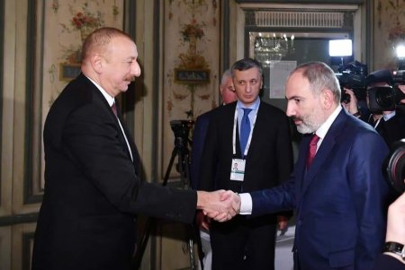 Azərbaycan Prezidenti ilə Ermənistanın baş naziri arasında görüş keçirilib