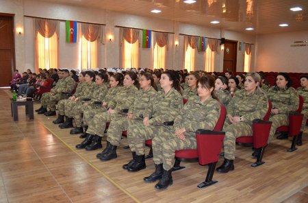 Azərbaycan Ordusunda Beynəlxalq Qadınlar Günü qeyd edilib - VİDEO