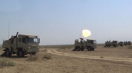 Azərbaycan Ordusunun minaatan batareyaları döyüş atışları icra edir-VİDEO