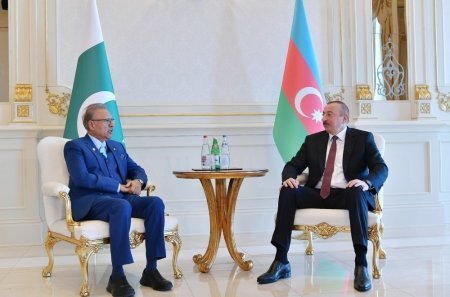 Azərbaycan və Pakistan prezidentləri telefonla danışıb