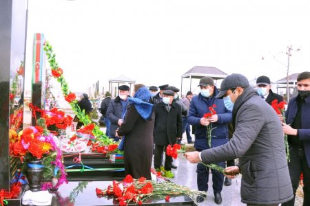 Deputat abidə kompleksində aparılan işlərlə tanış olub-FOTOLAR