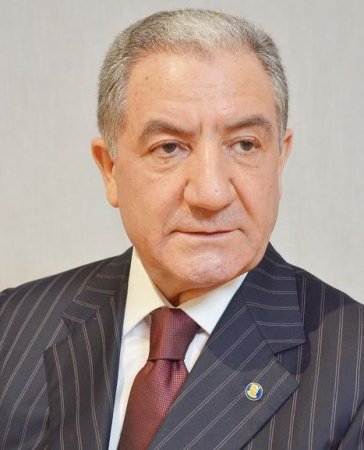 Vaqif Abdullayev yazır: "Rəsmi Bakı bölgədə yeni geosiyasi-iqtisadi reallıqlar formalaşdırır"