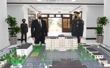İlham Əliyev Daxili Qoşunların yeni inşa olunan hərbi hissəsinin açılışında iştirak edib