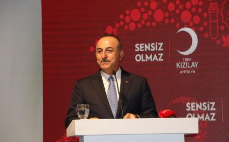 Çavuşoğlu: "Azərbaycan və Ermənistan nəqliyyat və energetika dəhlizlərinin açılması üzərində işləyir"
