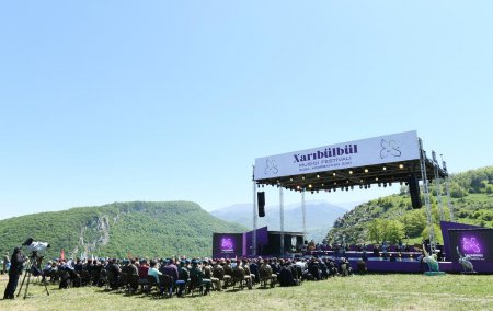 Mədəniyyət paytaxtımız Şuşada "Xarıbülbül" musiqi festivalı
