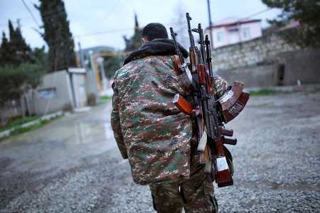 Qarabağ döyüşlərindən qaçan 160 erməni hərbiçisi İranda saxlanılır