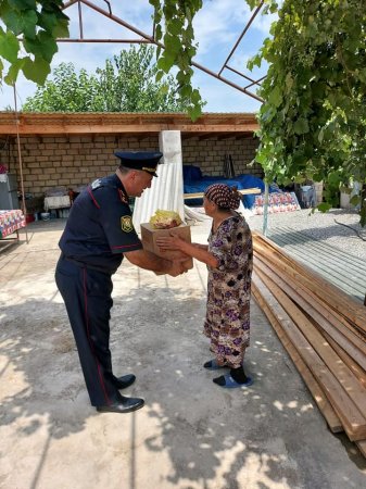 Tərtərdə polis əməkdaşları şəhid və aztəminatlı ailələri ziyarət edib