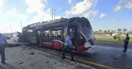 Bakıda ictimai nəqliyyatda yanğın olub, sərnişinlər təxliyə edilib