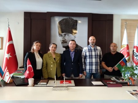Diaspor üzvləri Antalya Qəzetçilər Cəmiyyətini ziyarət edib
