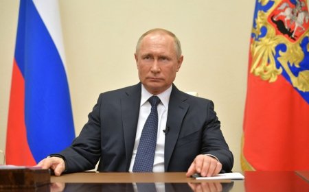 Vladimir Putin Rusiya Təhlükəsizlik Şurasının toplantısını keçirib