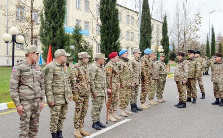 Zakir Həsənov komandolara yeni döyüş tapşırıqlarının icrasına hər an hazır olmağı tapşırıb