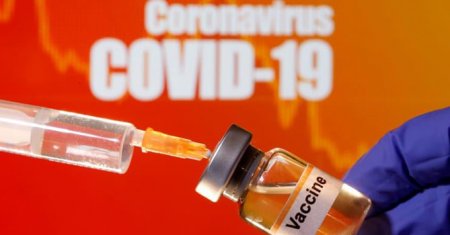 Müəllimlərin 90 mindən çoxu koronavirus əleyhinə peyvəndin üçüncü dozasını vurdurub