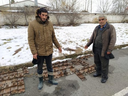 Ata və oğul dəmir yolundan oğurluq edərkən saxlanılıblar