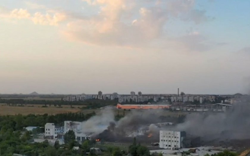 Donetskdə Rusiyanın hərbi anbarı PUA ilə vurulub