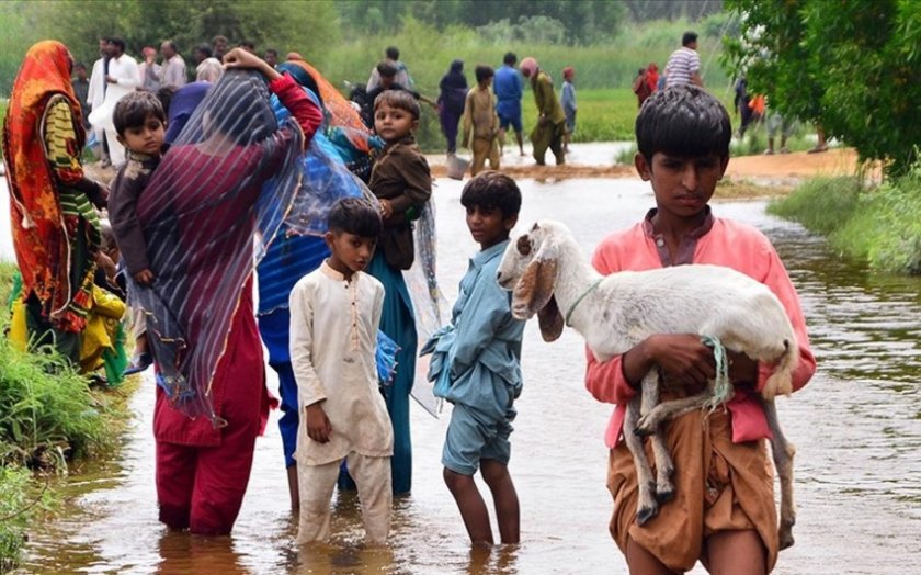 Pakistanda leysan yağışları nəticəsində ölənlərin sayı 1061 nəfərə çatıb