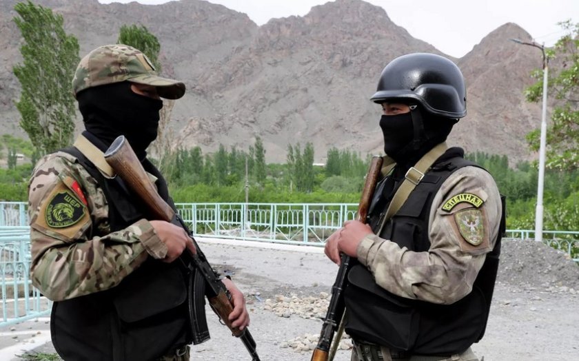 Tacikistan-Qırğızıstan sərhədində döyüşlər gedir